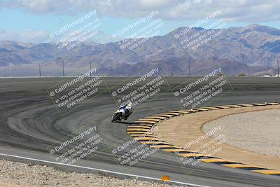 media/Feb-04-2024-SoCal Trackdays (Sun) [[91d6515b1d]]/4-Bowl Backside (11am)/